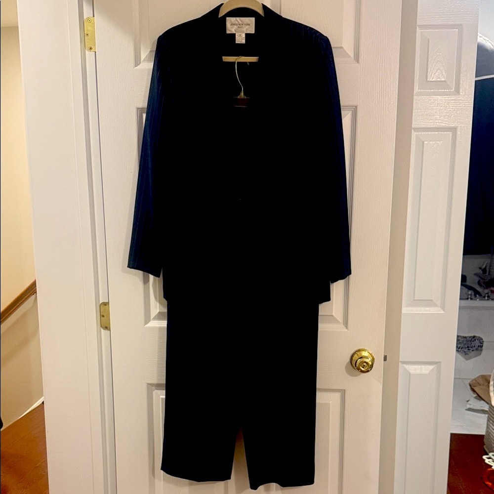 Jones New York Navy Pinstripe Women's Suit Jacket